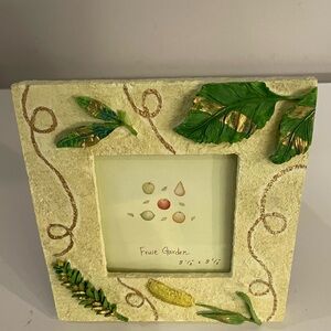 Garden Art Print Frame - holds 3.5 x 3.5 photo